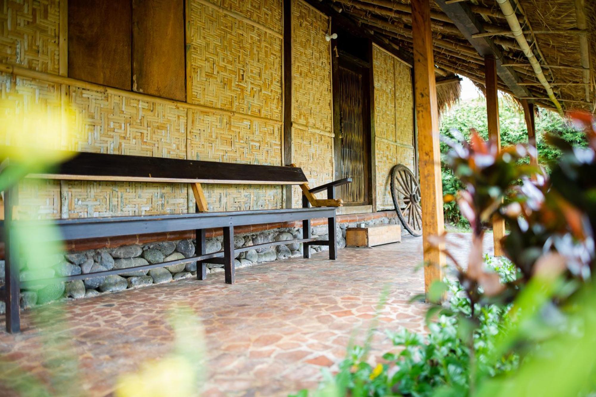 Rinjani Lighthouse Hotel เซอนารู ภายนอก รูปภาพ